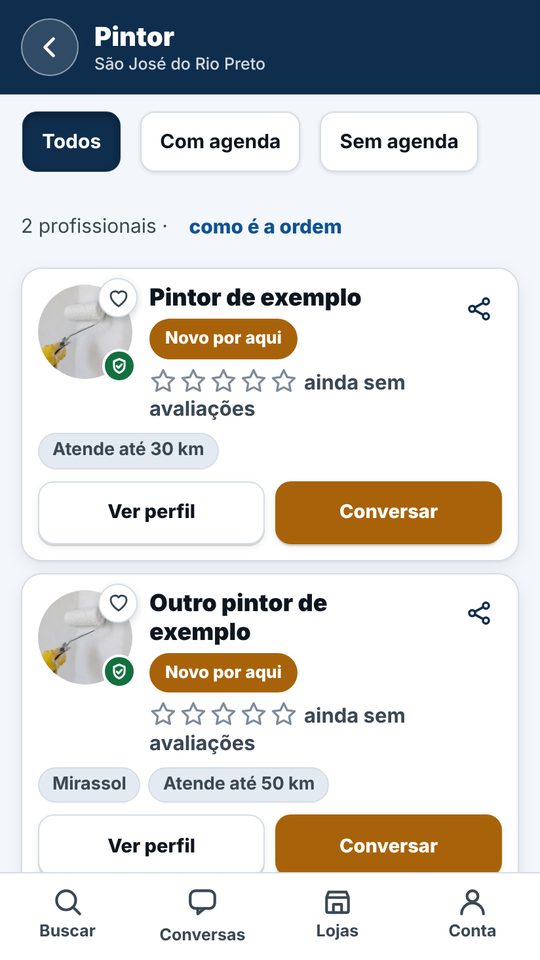 Lista de pintores no aplicativo, com selo de identidade, alcance e botão Conversar